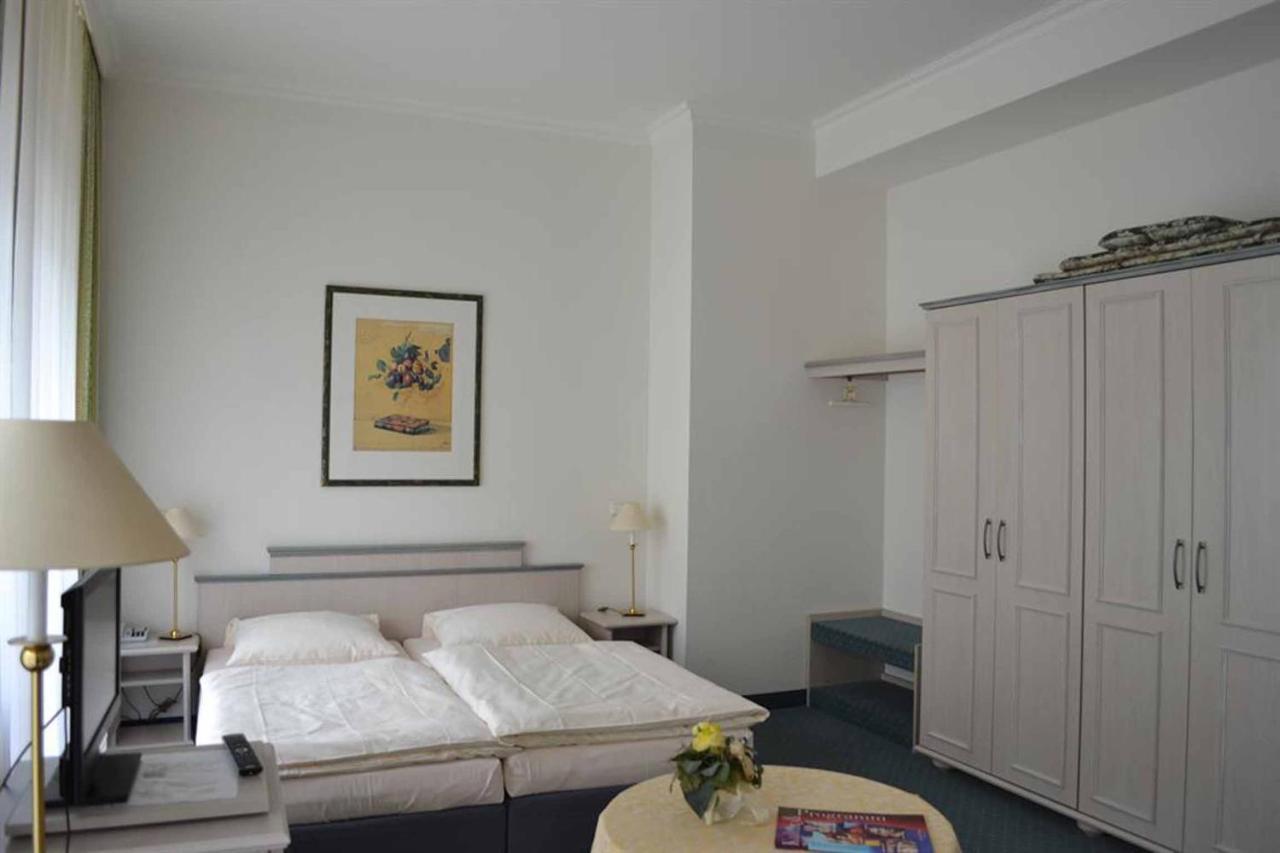 Hauptallee Appartements Bad Pyrmont Bagian luar foto